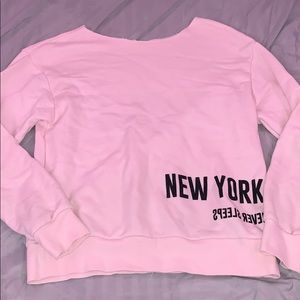 New York Never Sleeps Crew Neck